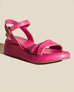 Peach Flores Women Pink Leather Sandals