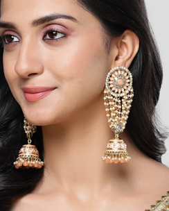 Karatcart Gold Plated Peach Beads Floral Kundan Jhumki Drop Earring for Women
