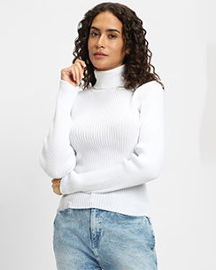 Forever 21 Solid White Sweater
