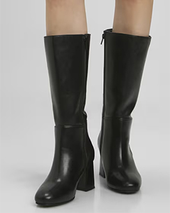 Forever 21 Solid Black Boot
