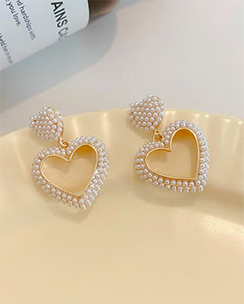 crystal heart shaped earrings