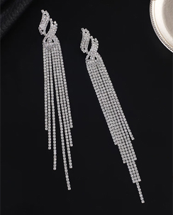 Elegant Latest Fashion Silver Plated Crystal Dangler Earrings